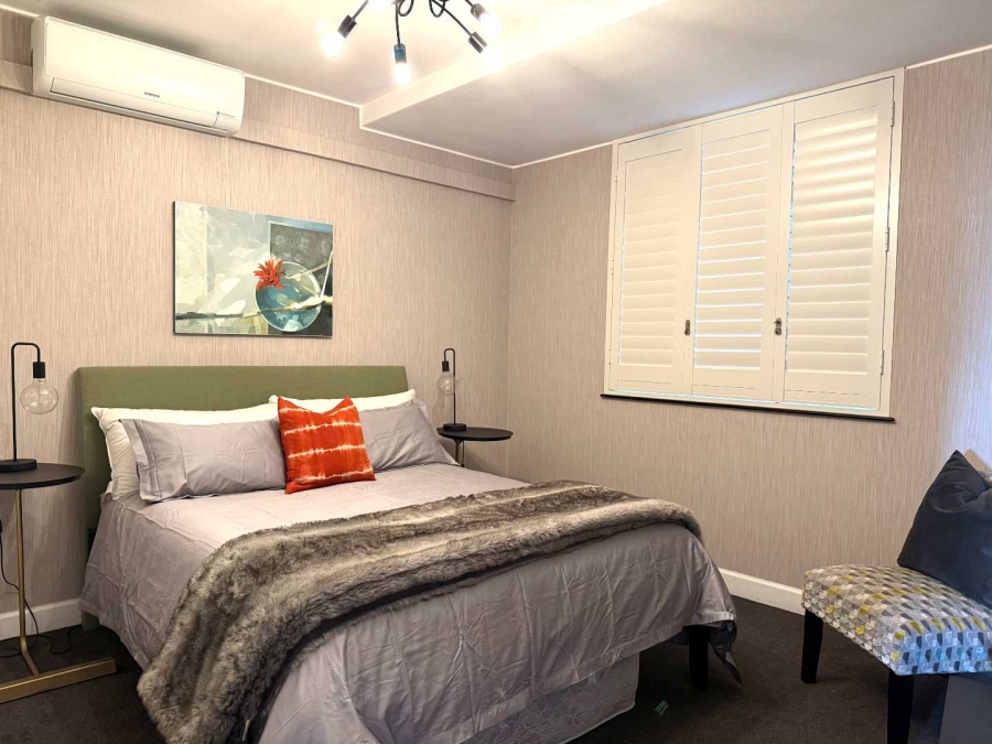 To Let 3 Bedroom Property for Rent in Sea Point Western Cape